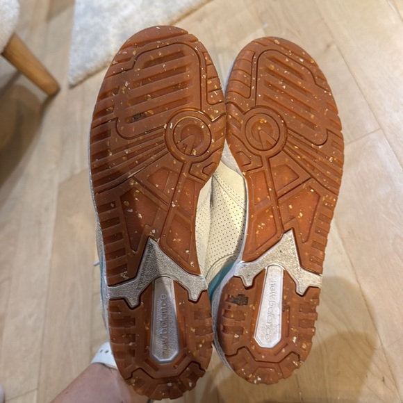 New Balance 550s - Picture 5 of 5